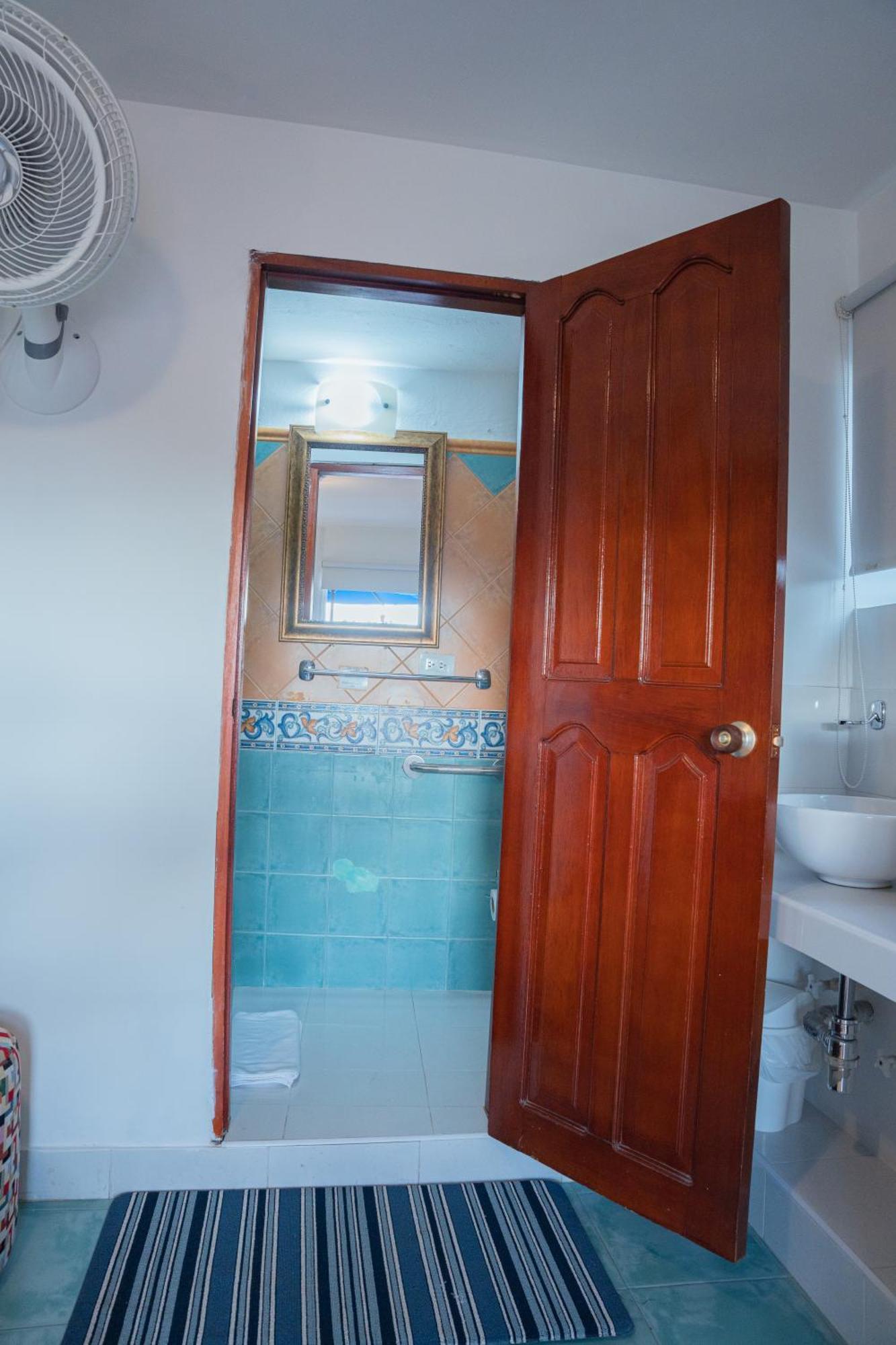 Hotel 3 Banderas Cartagena Exteriér fotografie